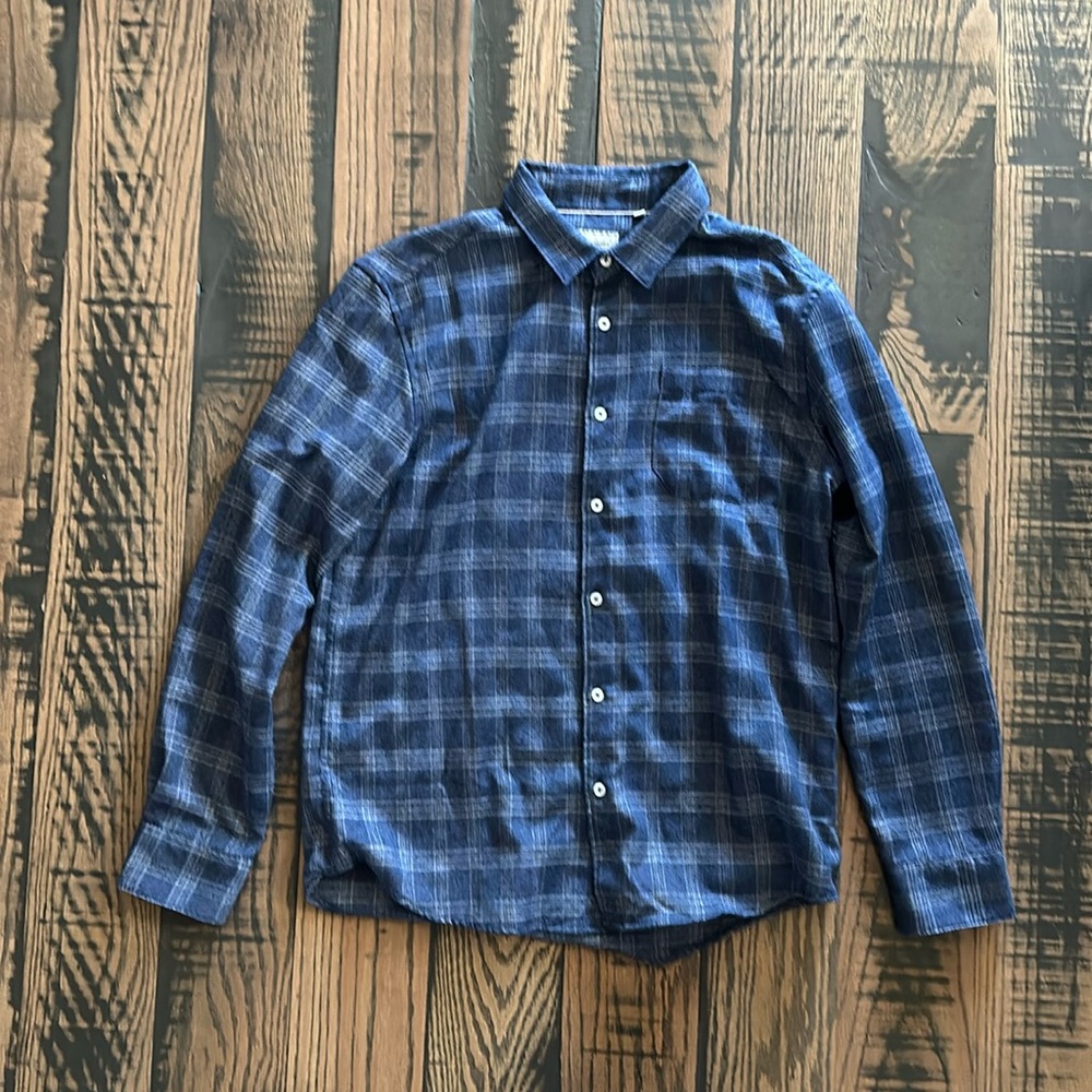 7 Diamonds Button Up